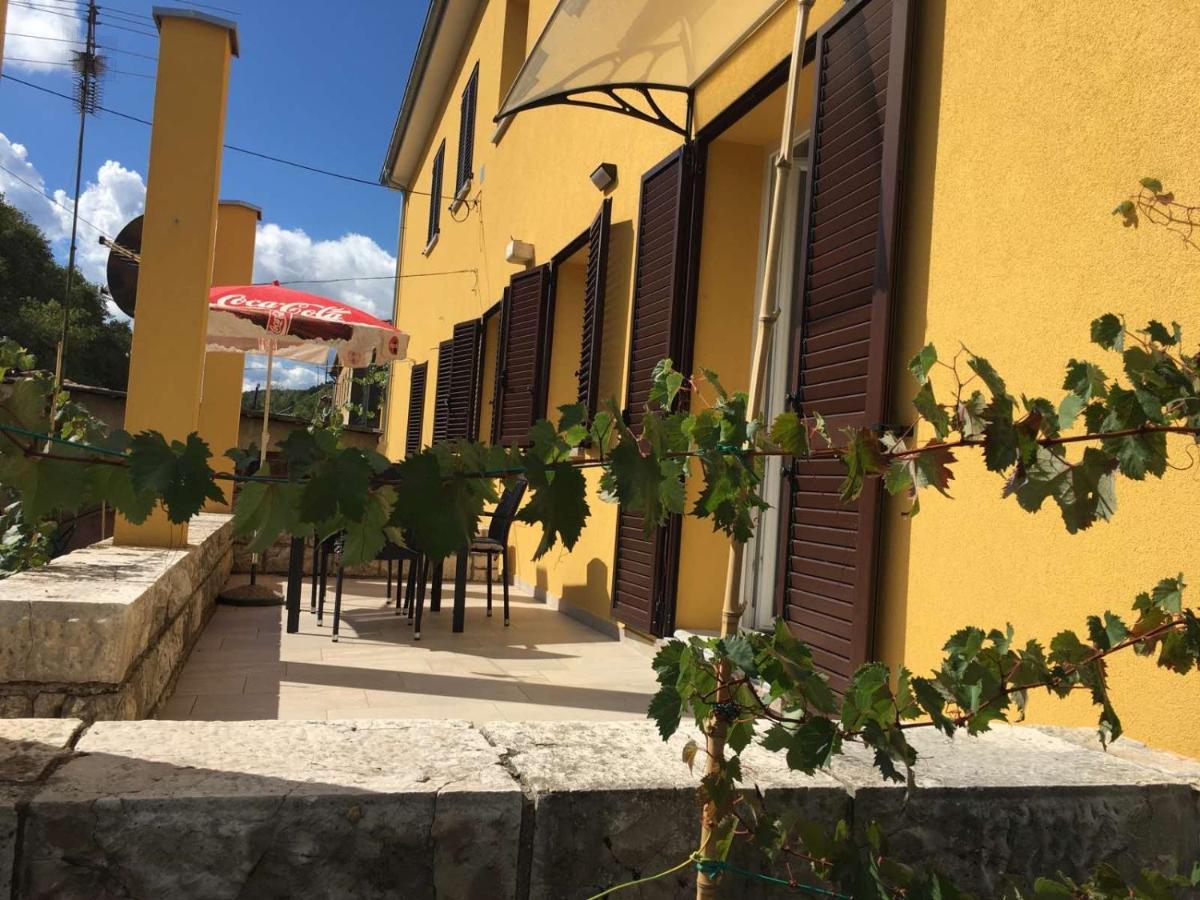 L Apartment Rasa Exterior photo